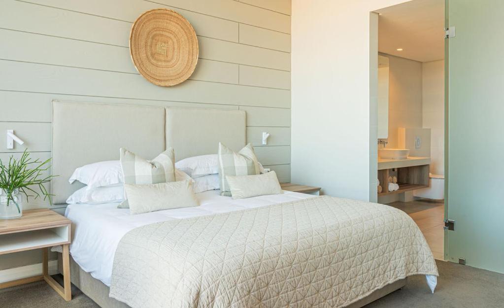 Bluewater Bay Sunrise Hotel Amsterdamhoek Екстериор снимка
